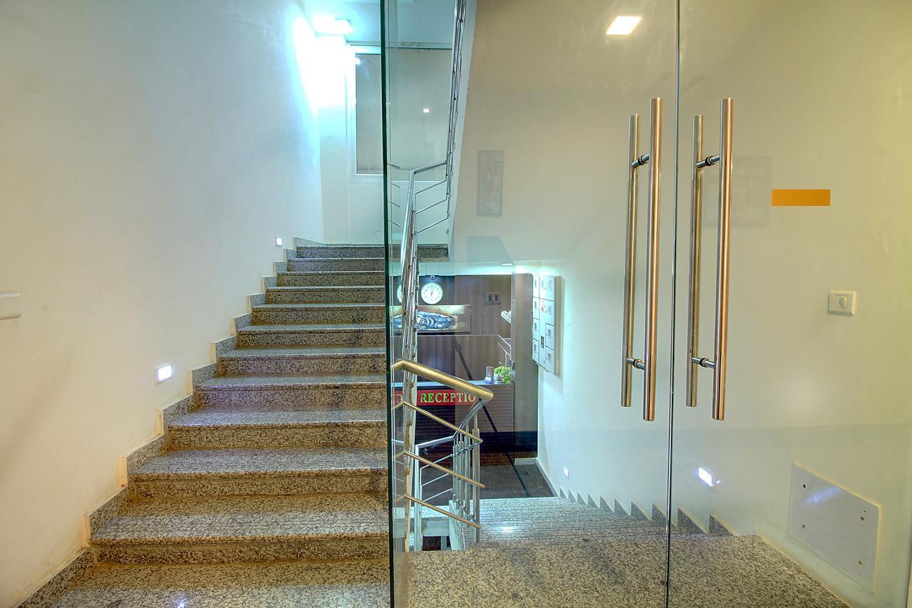 Hotel Staayz Premium Gurgaon Exterior foto