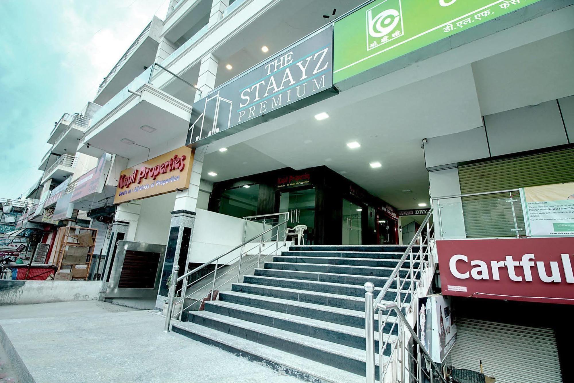 Hotel Staayz Premium Gurgaon Exterior foto